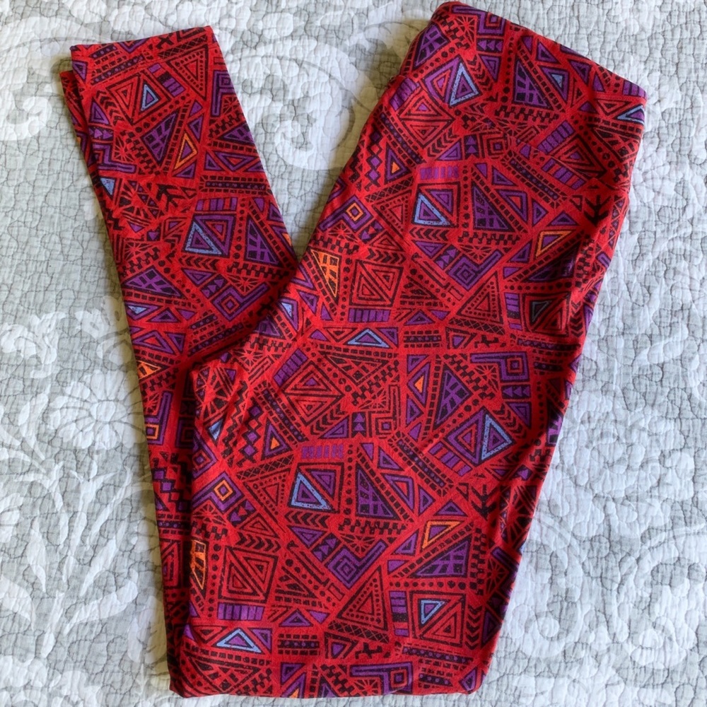 LuLaRoe Red Geometric Triangle TC Leggings